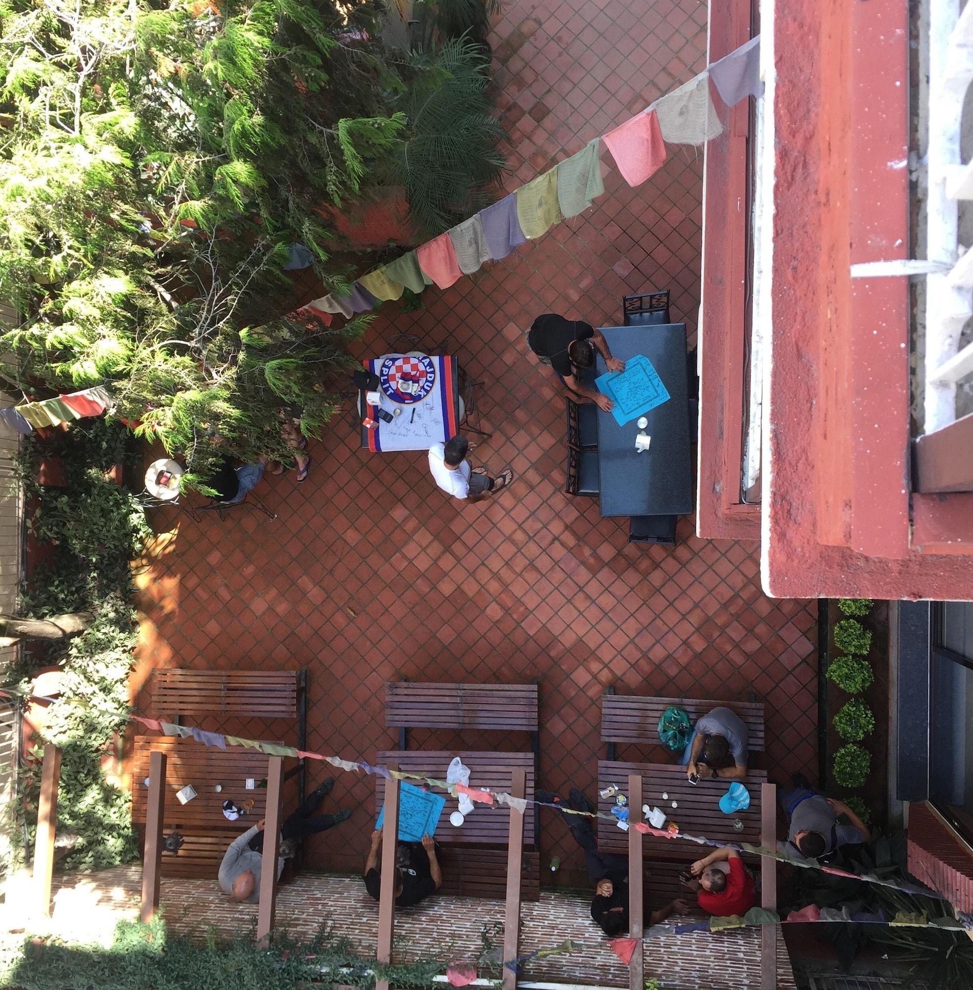Hotel Thorong Peak Kathmandu Exteriör bild