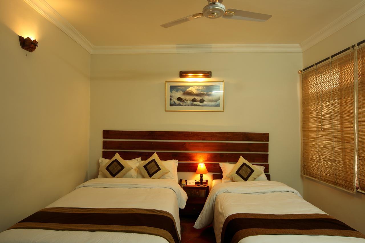 Hotel Thorong Peak Kathmandu Exteriör bild